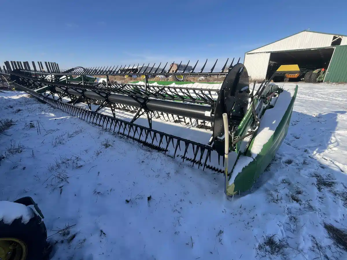 Gallery image 1 for 2024 John Deere HD50R Header - Draper