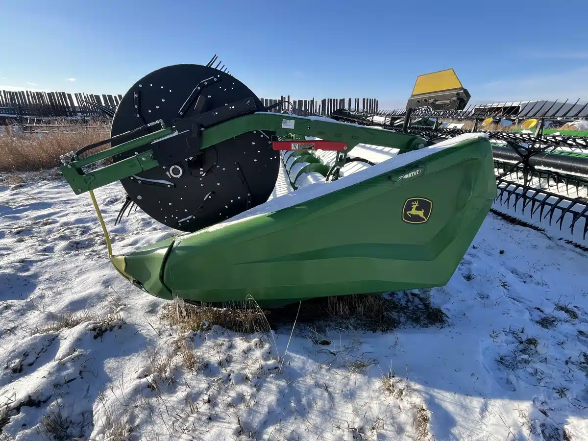 Gallery image 2 for 2024 John Deere HD50R Header - Draper
