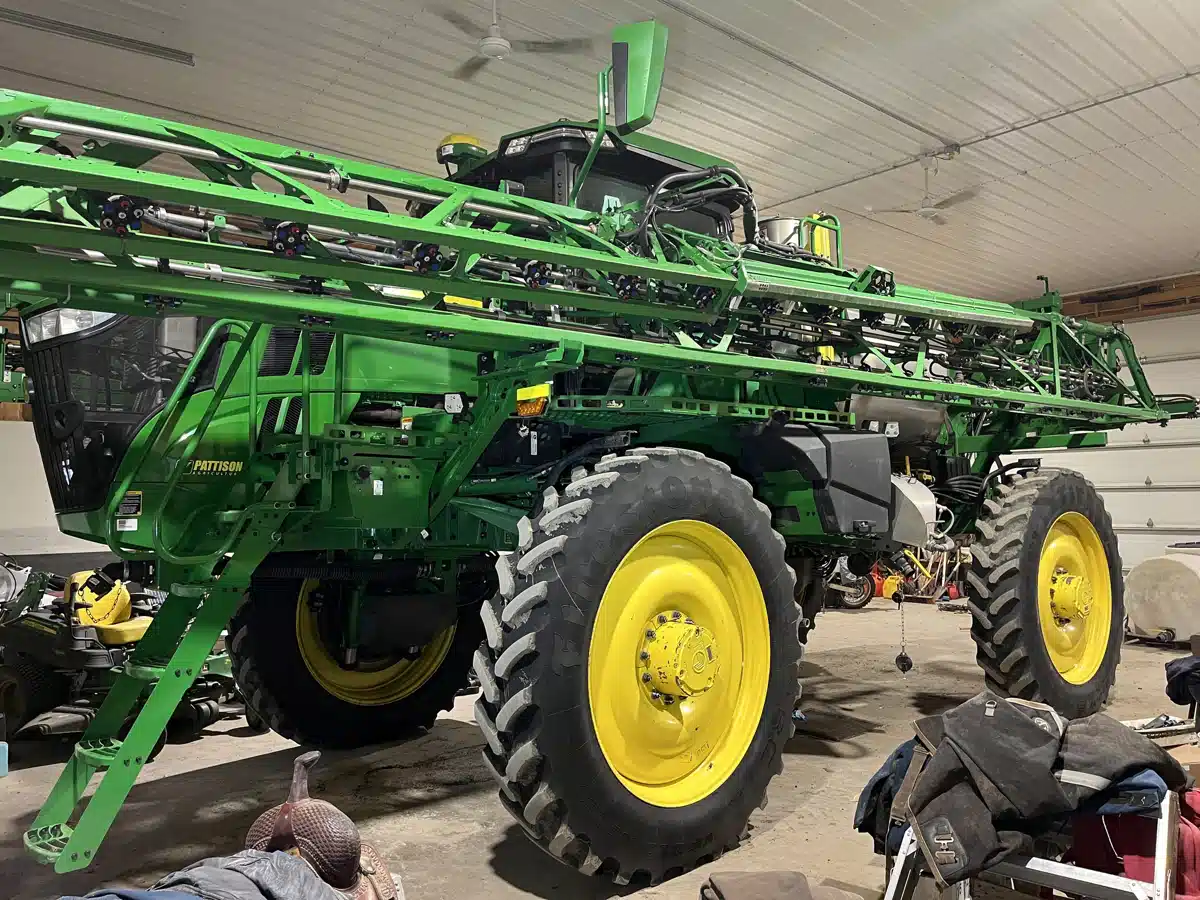 Gallery image 2 for 2023 John Deere 616R Sprayer - Self Propelled