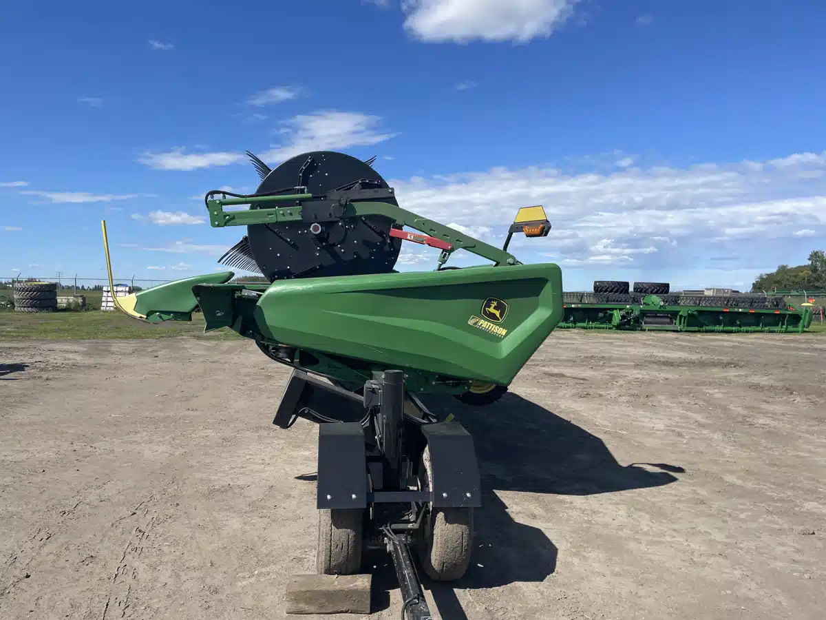 Gallery image 2 for 2023 John Deere HD50F Header - Flex