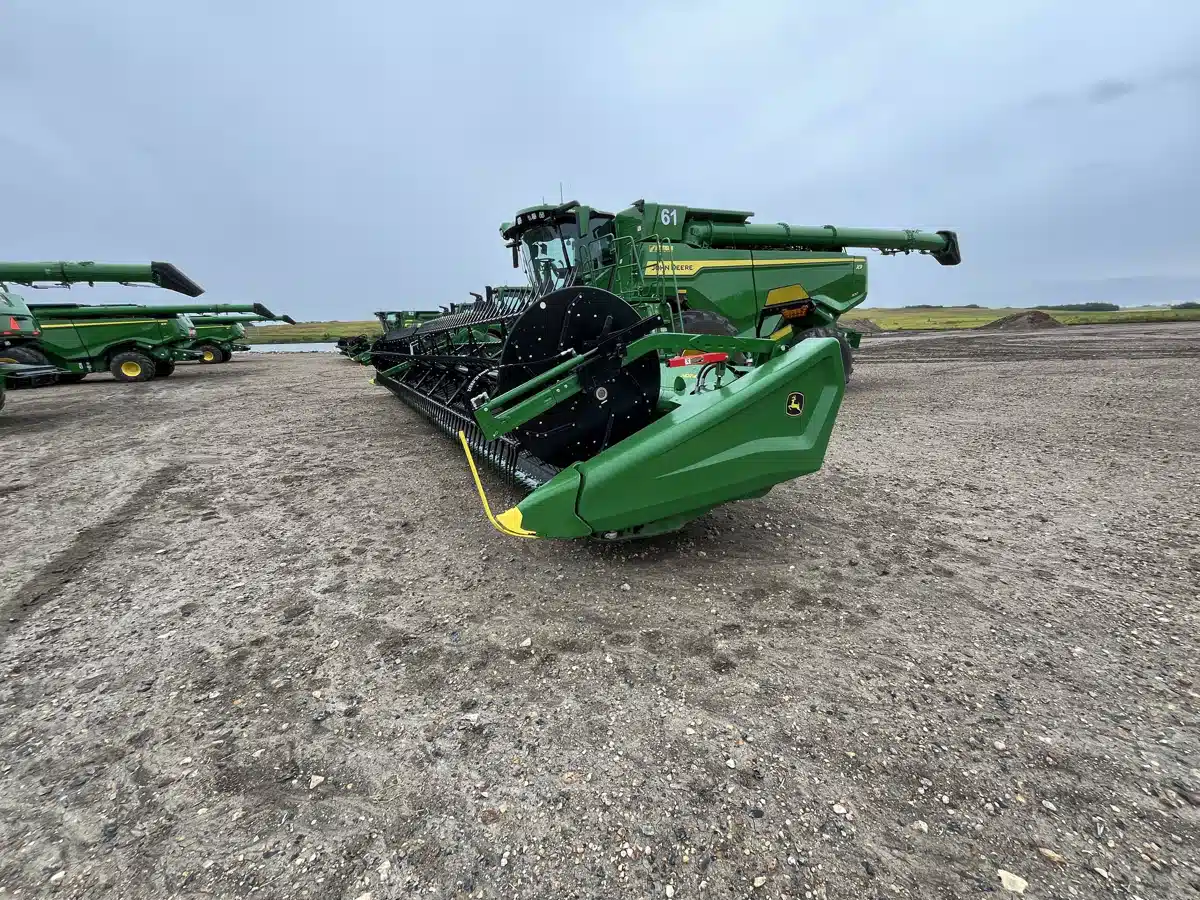 Gallery image 2 for 2025 John Deere HD45R Header - Draper