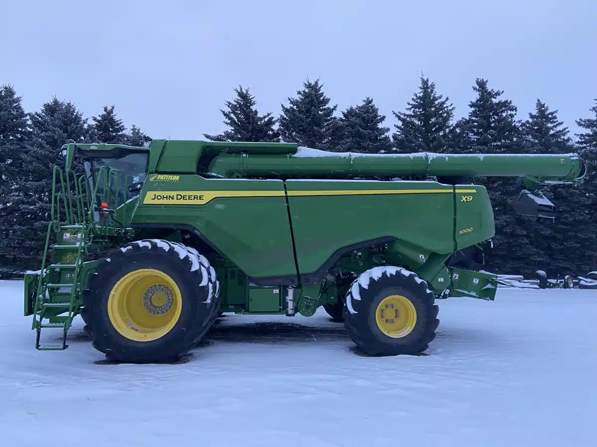 Gallery image 2 for Used 2024 John Deere X9 1000 Combine