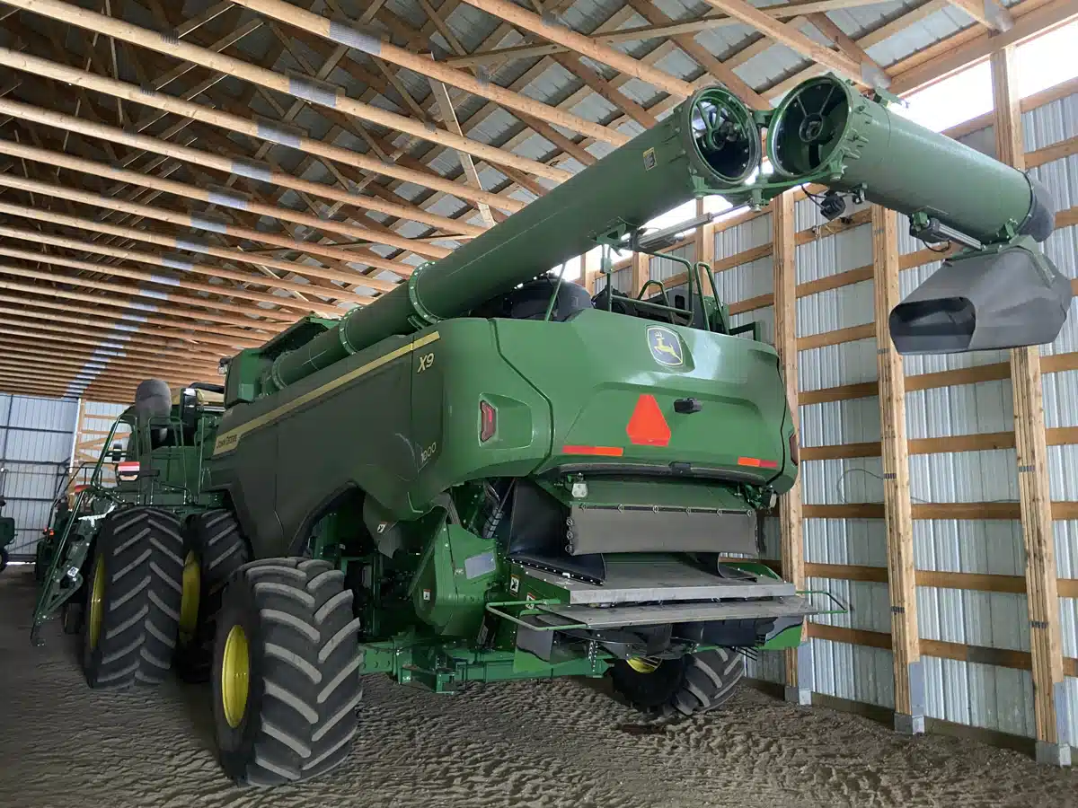 Gallery image 2 for 2024 John Deere X9 1000 Combine