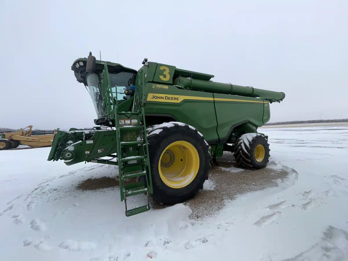 Gallery image 2 for Used 2024 John Deere X9 1000 Combine