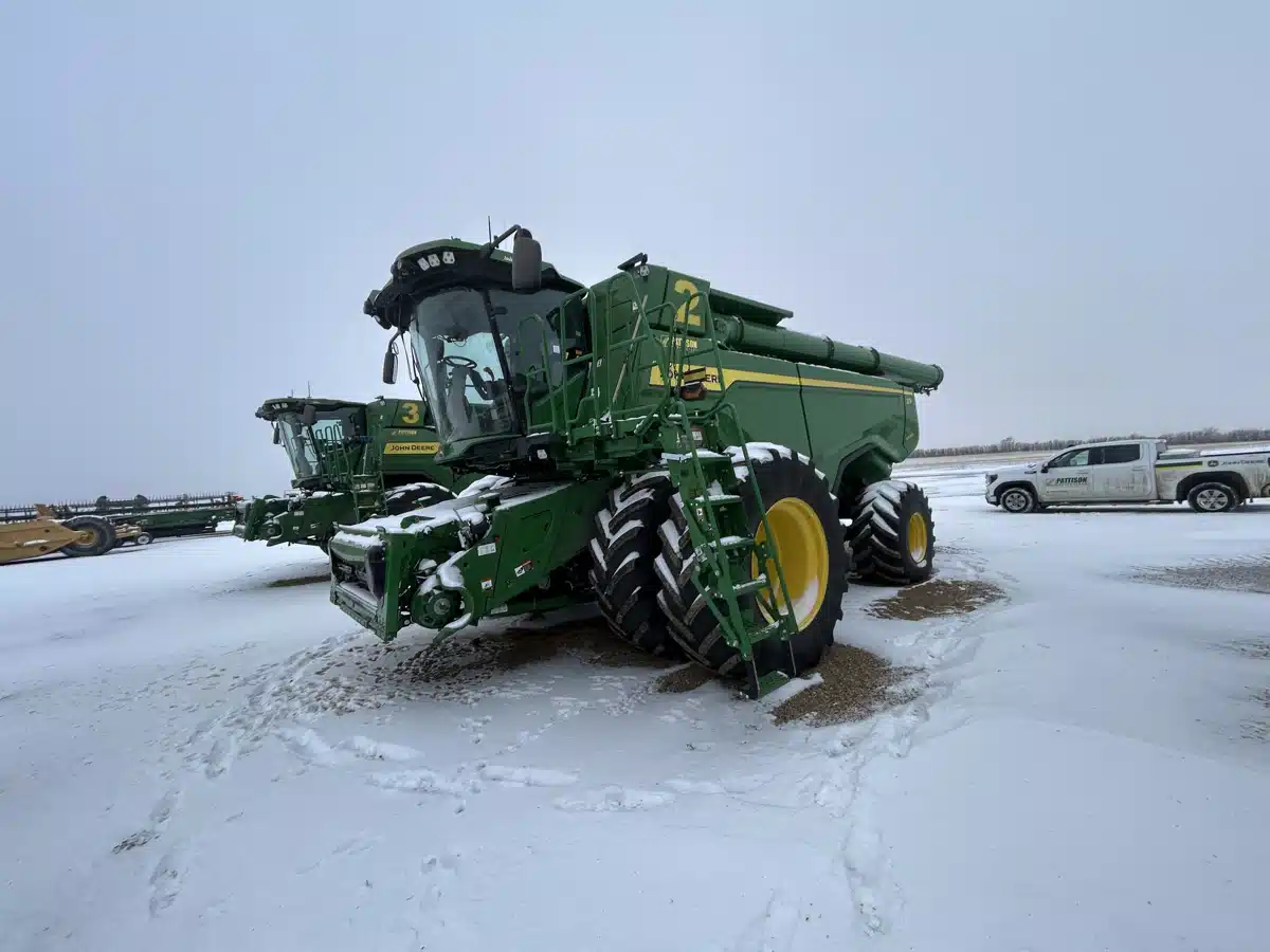 Used 2024 John Deere X9 1000 Combine