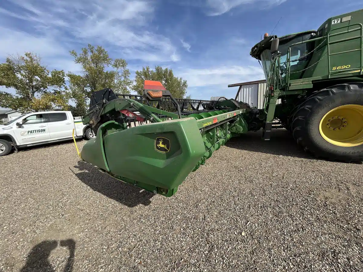 Gallery image 2 for 2021 John Deere RD40F Header - Flex