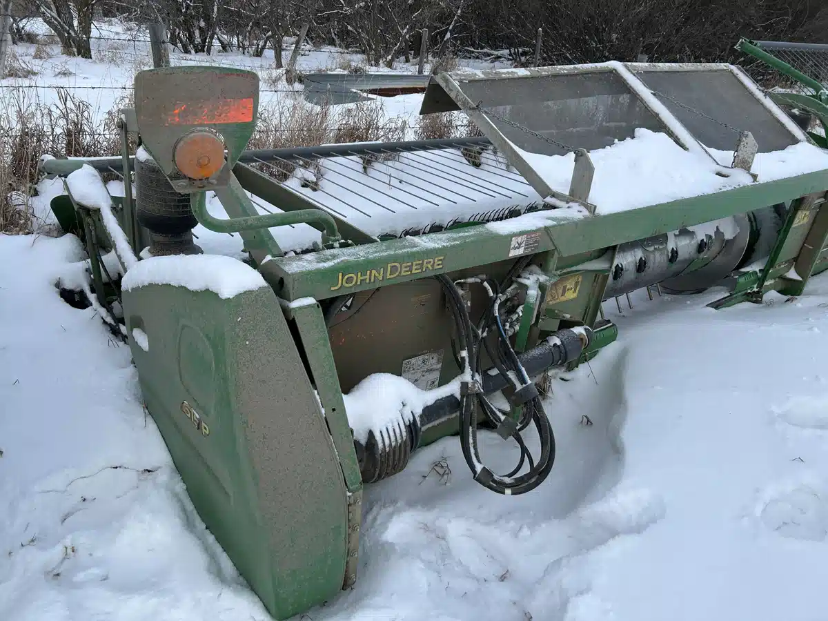 Gallery image 2 for 2014 John Deere 615P Header - Draper