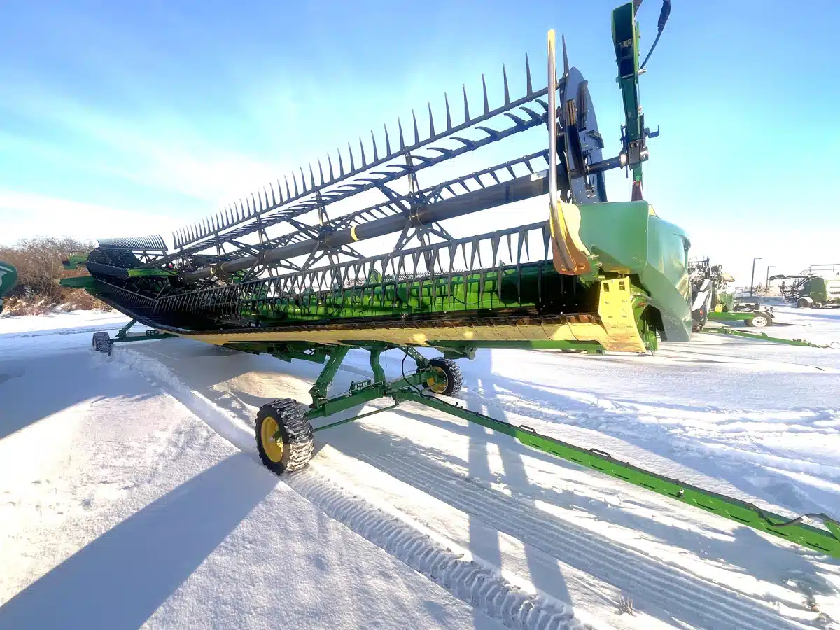 Gallery image 1 for 2022 John Deere HD45R Header - Draper
