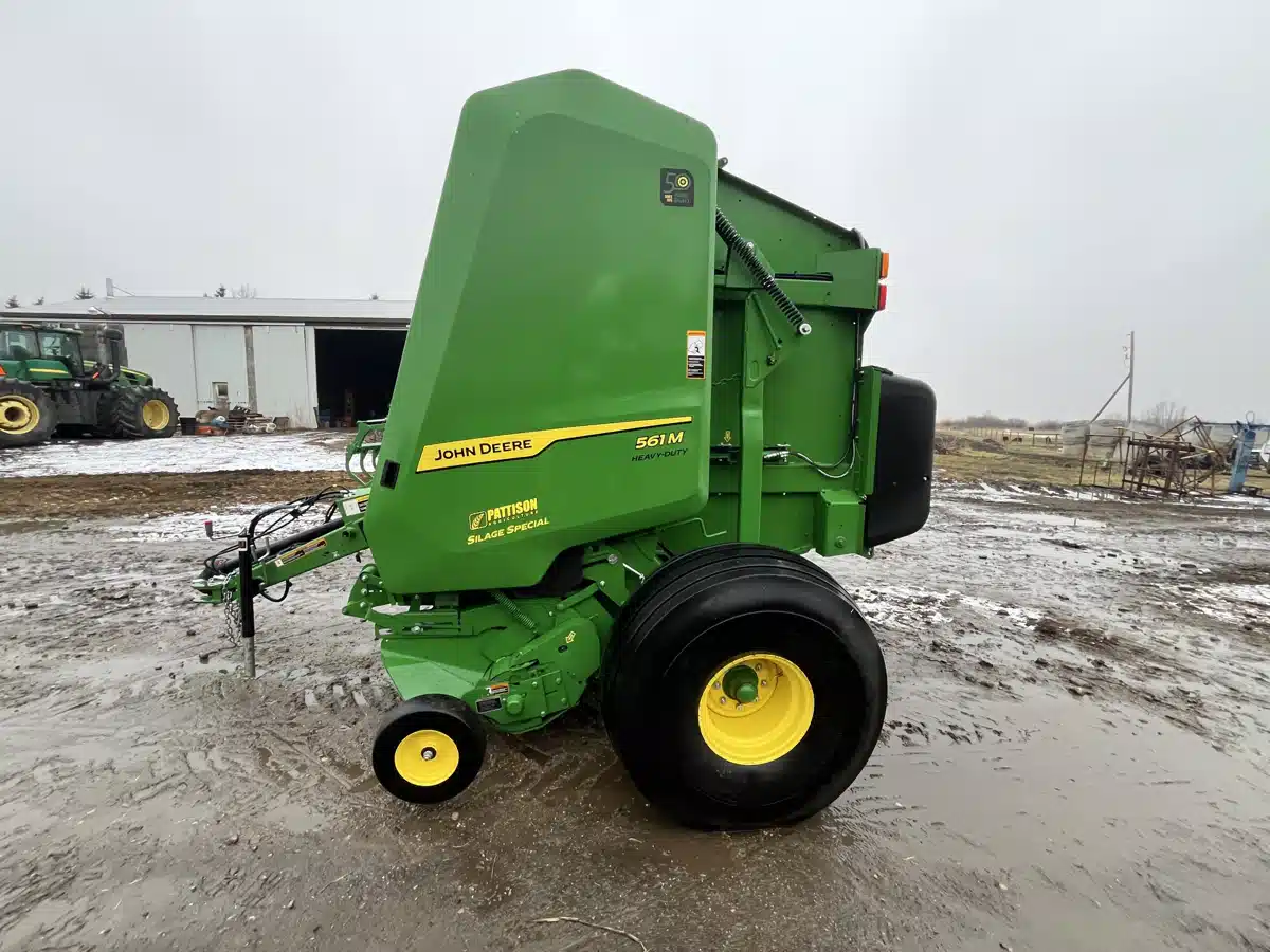 Gallery image 2 for 2025 John Deere 561M Round Baler