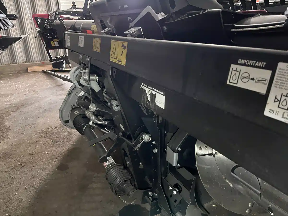 Gallery image 2 for 2022 MacDon FD140 Header - Flex Draper