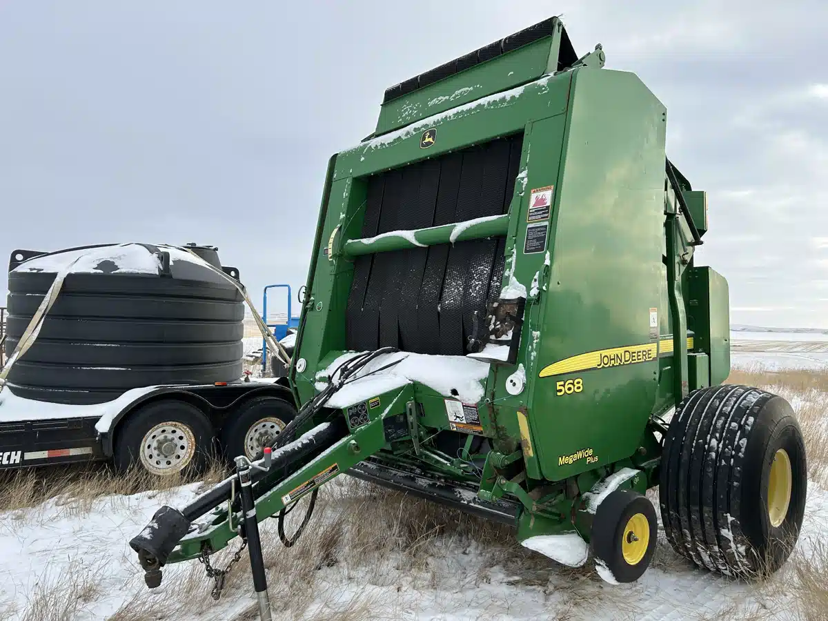 Used 2010 John Deere 568 Round Baler