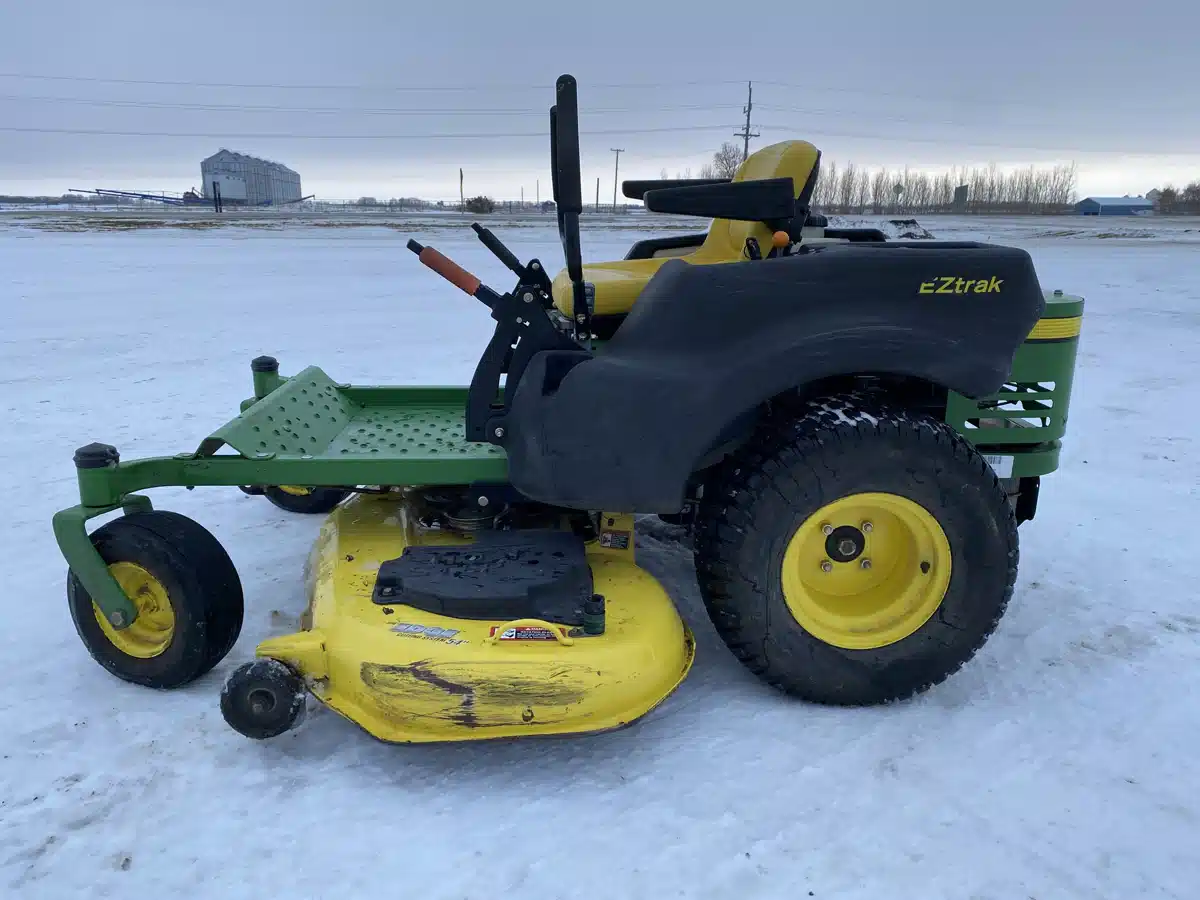Gallery image 2 for 2008 John Deere Z425 Mower - Zero Turn