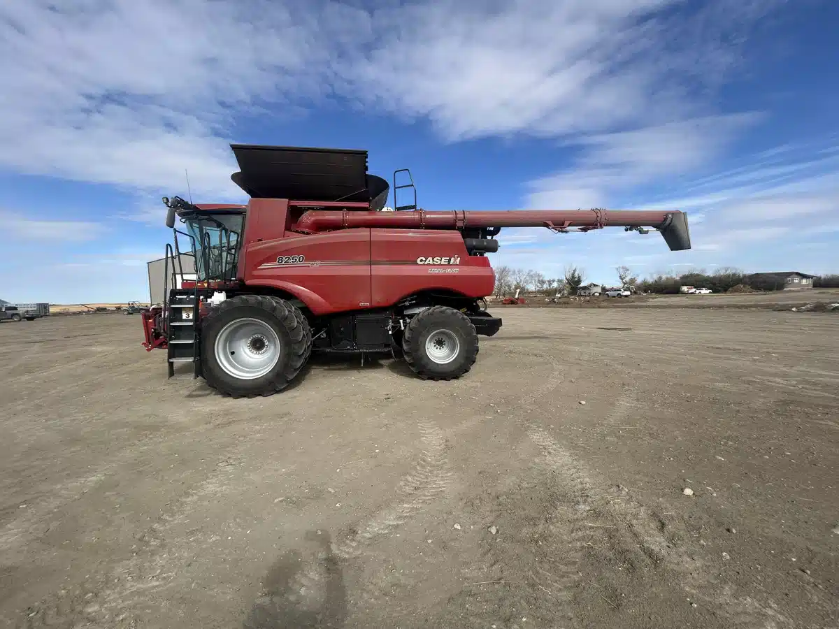 Gallery image 2 for Used 2023 Case IH 8250 Combine