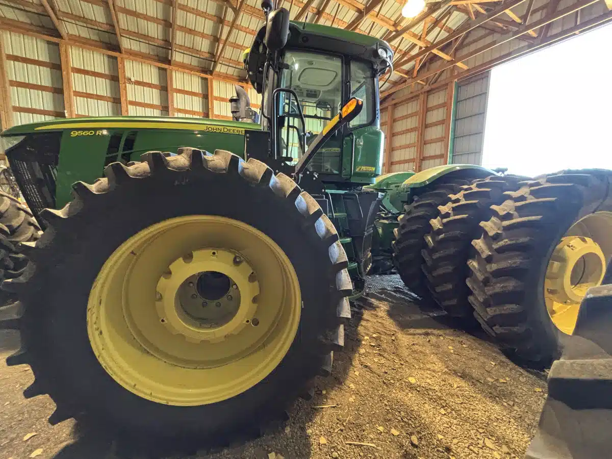 Gallery image 2 for 2012 John Deere 9560R Tractor