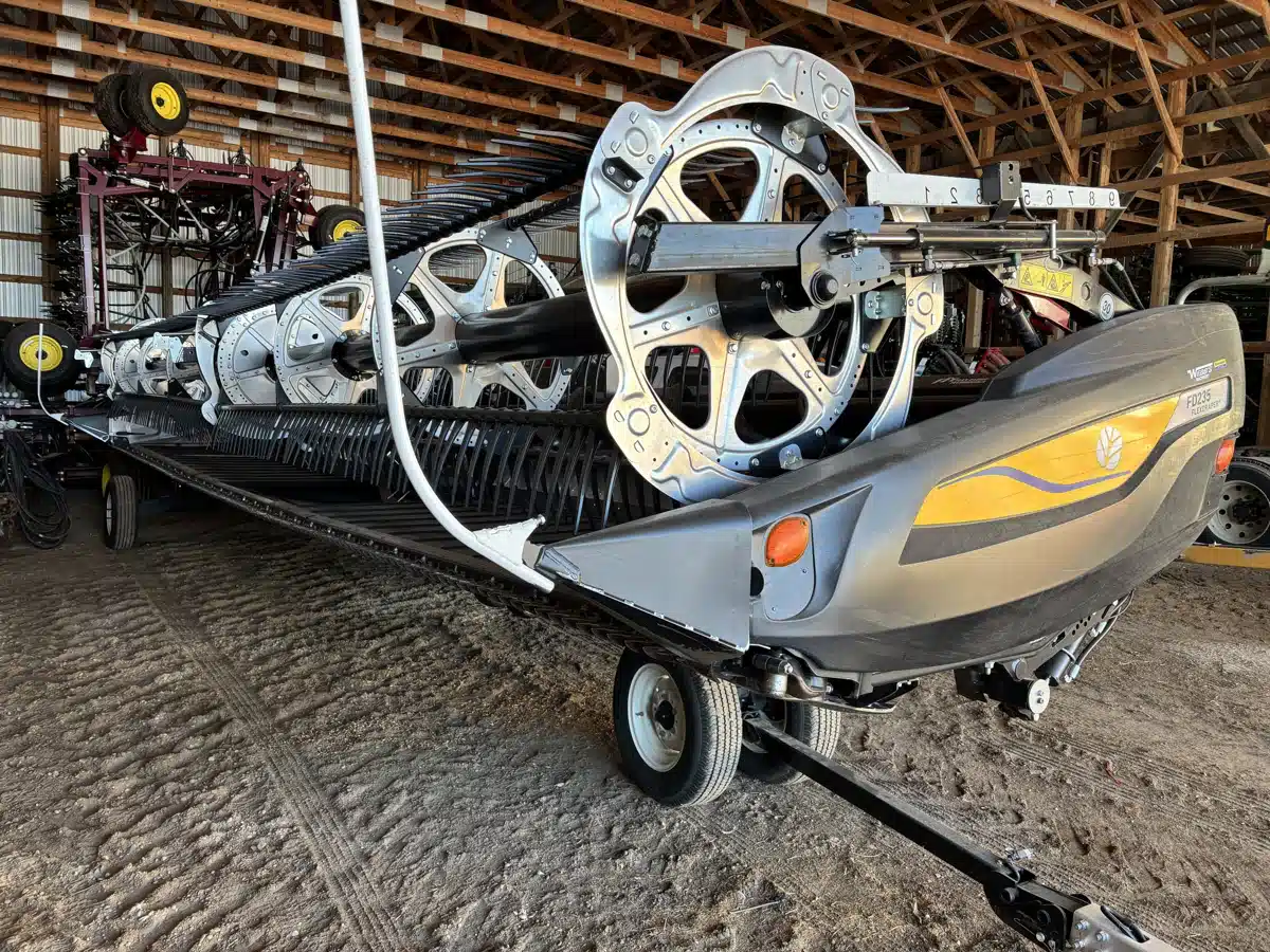 Used 2023 MacDon FD235 Header - Flex Draper