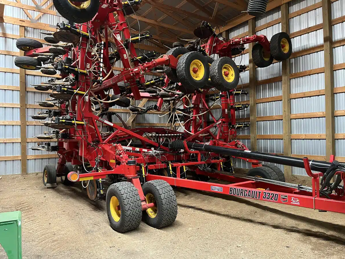 Gallery image 2 for Used 2016 Bourgault 3320-SIZE-UNSPECIFIED Air Drill