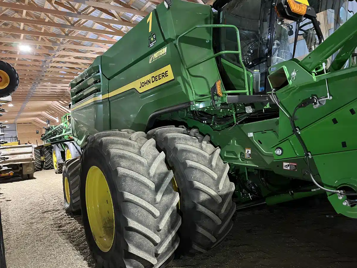 Photo de la Galerie 1 pour 2022 John Deere X9 1000 Batteuse