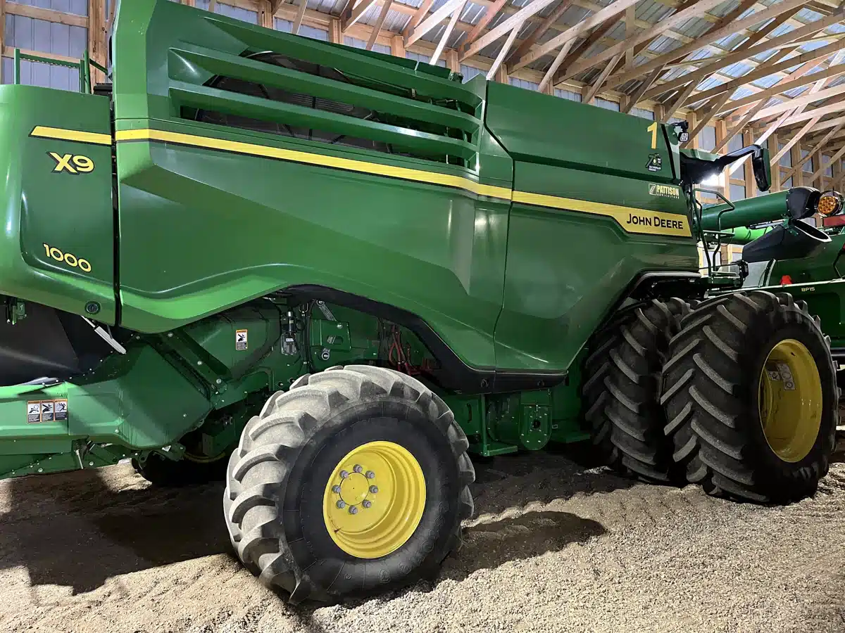 Photo de la Galerie 2 pour 2022 John Deere X9 1000 Batteuse