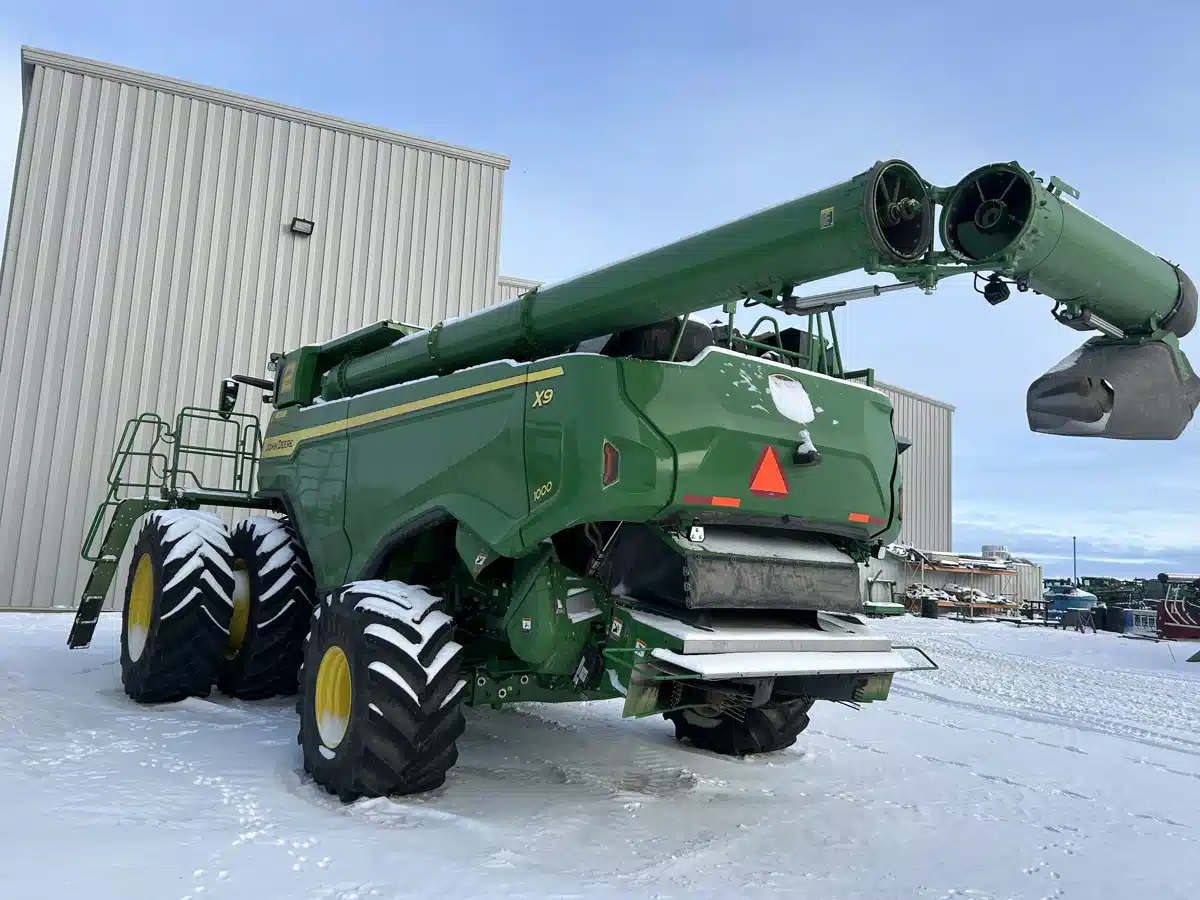 Gallery image 2 for 2025 John Deere X9 1000 Combine