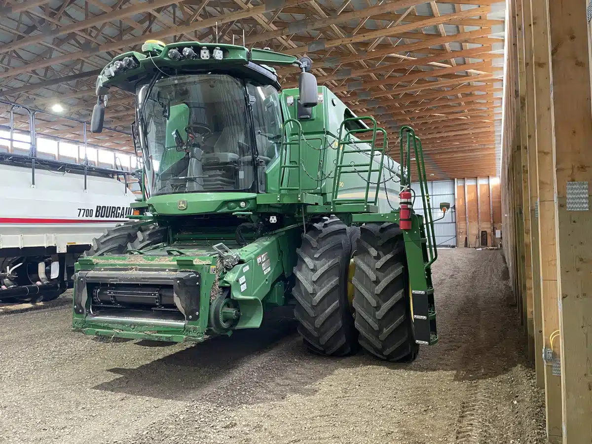 Gallery image 1 for 2024 John Deere S790 Combine