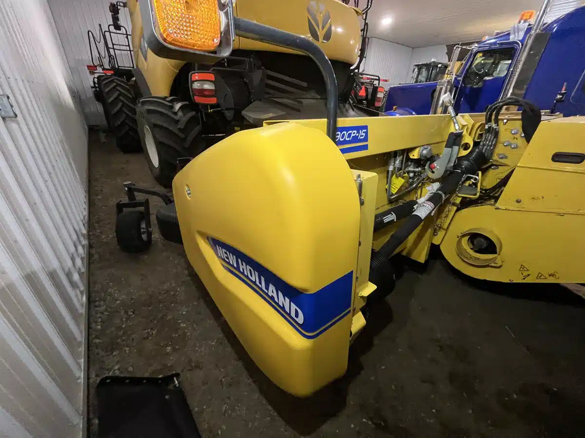 Gallery image 2 for 2023 New Holland 790CP Header - Pickup