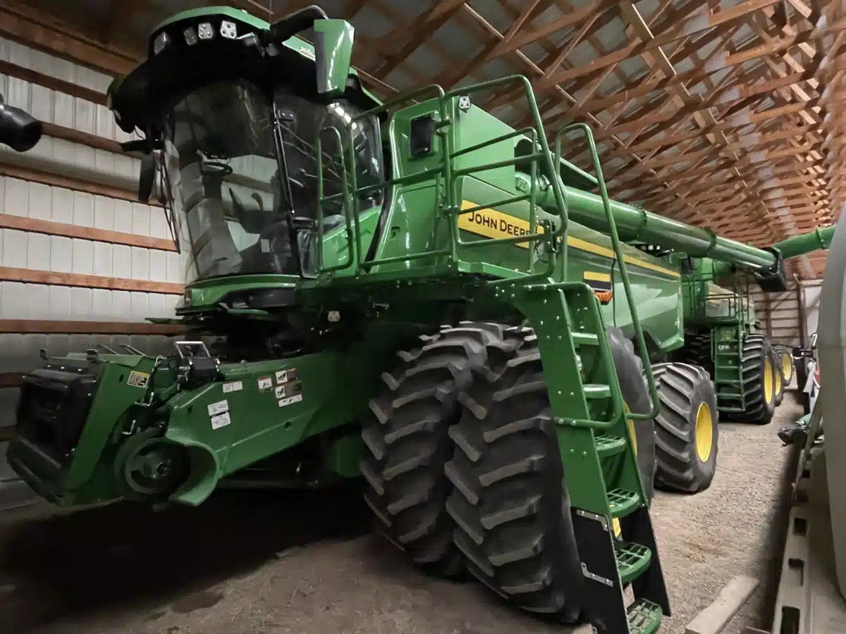 2025 John Deere S7 800 Combine