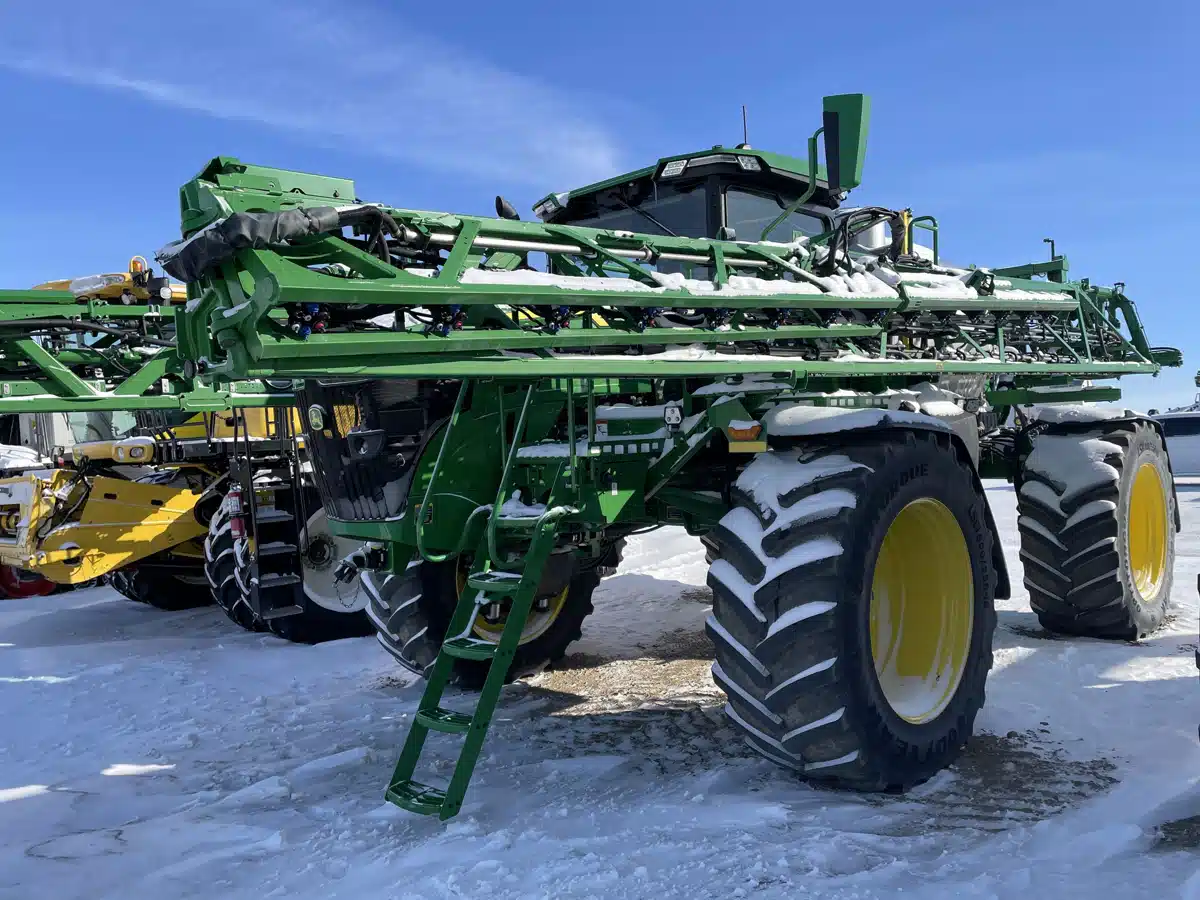 Gallery image 2 for 2023 John Deere 616R Sprayer - Self Propelled