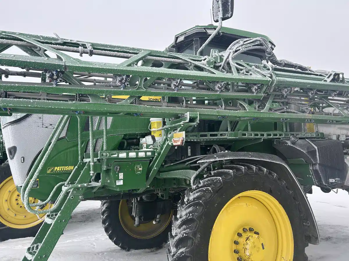 Gallery image 1 for 2024 John Deere 412R Sprayer - Self Propelled