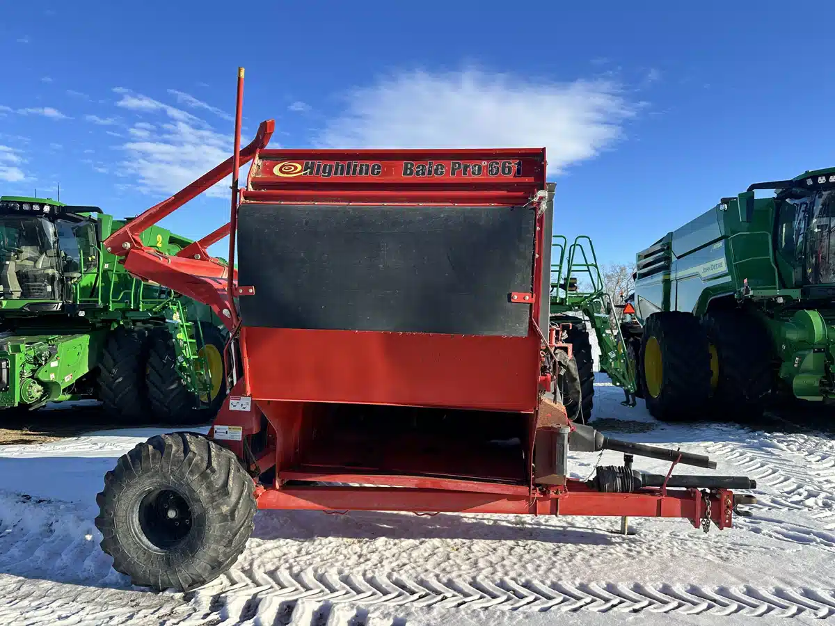 Gallery image 2 for 2021 Highline BP661-100 Bale Feeder