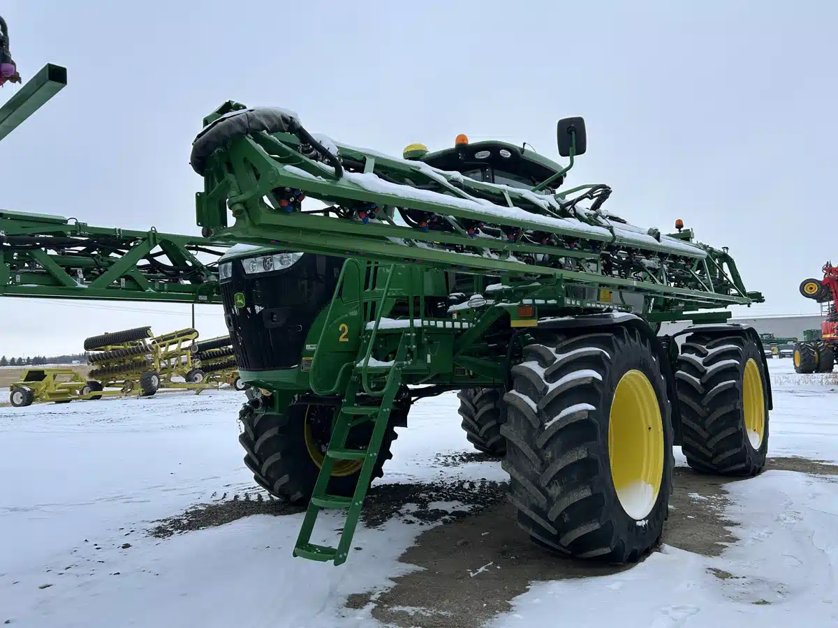 2018 John Deere R4045 Sprayer - Self Propelled