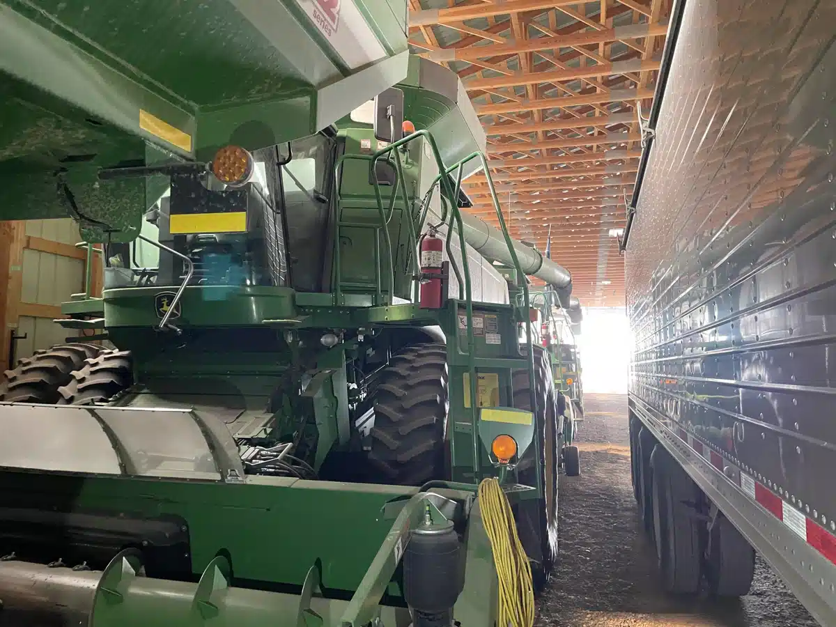 Gallery image 1 for 2010 John Deere 9770 STS Combine