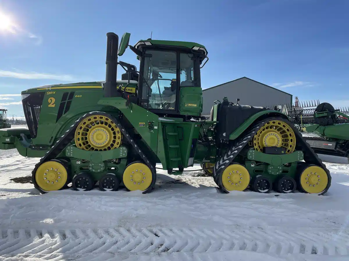Gallery image 2 for 2024 John Deere 9RX 640 Tractor