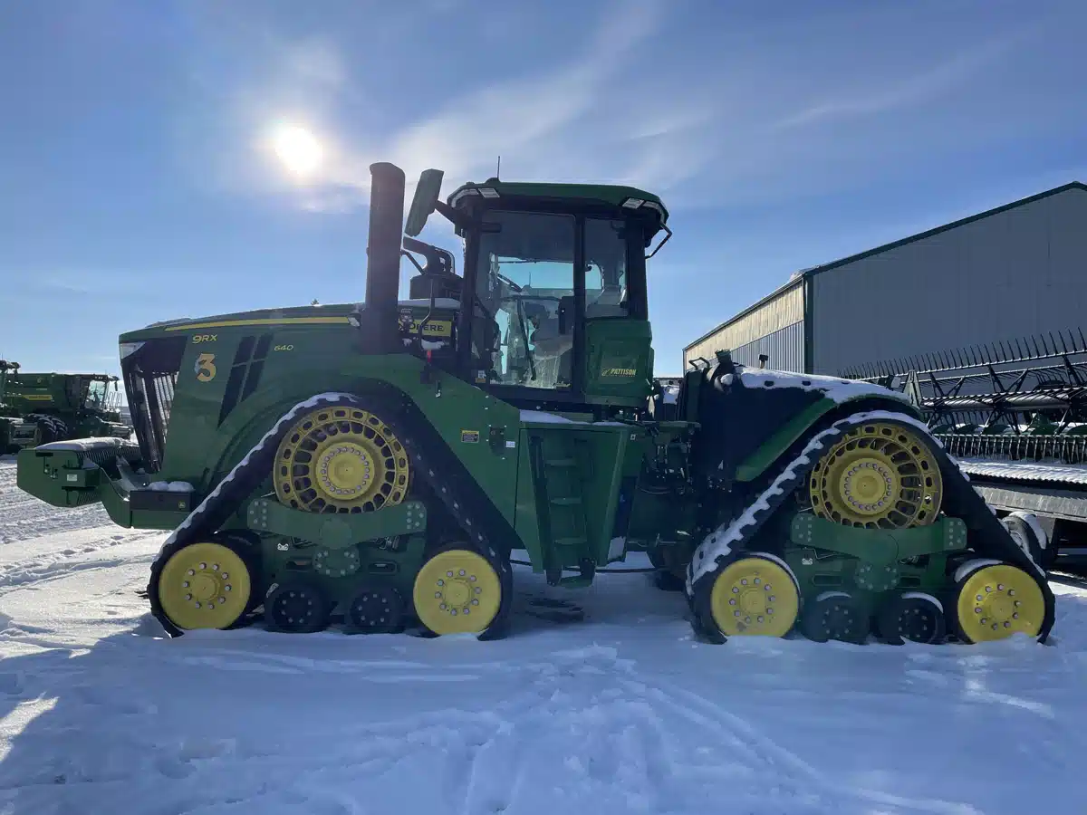 Gallery image 2 for 2024 John Deere 9RX 640 Tractor