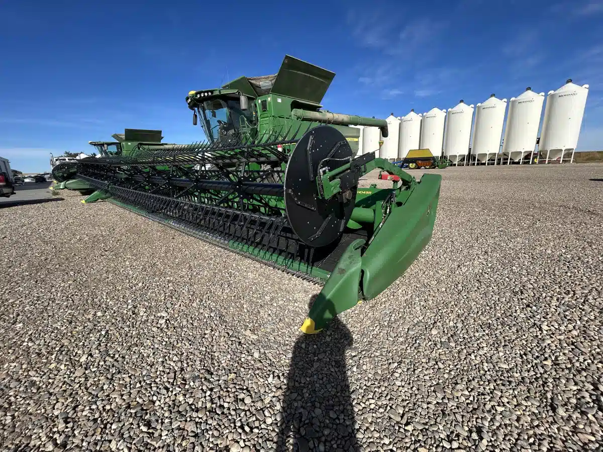2021 John Deere HD45R Header - Draper