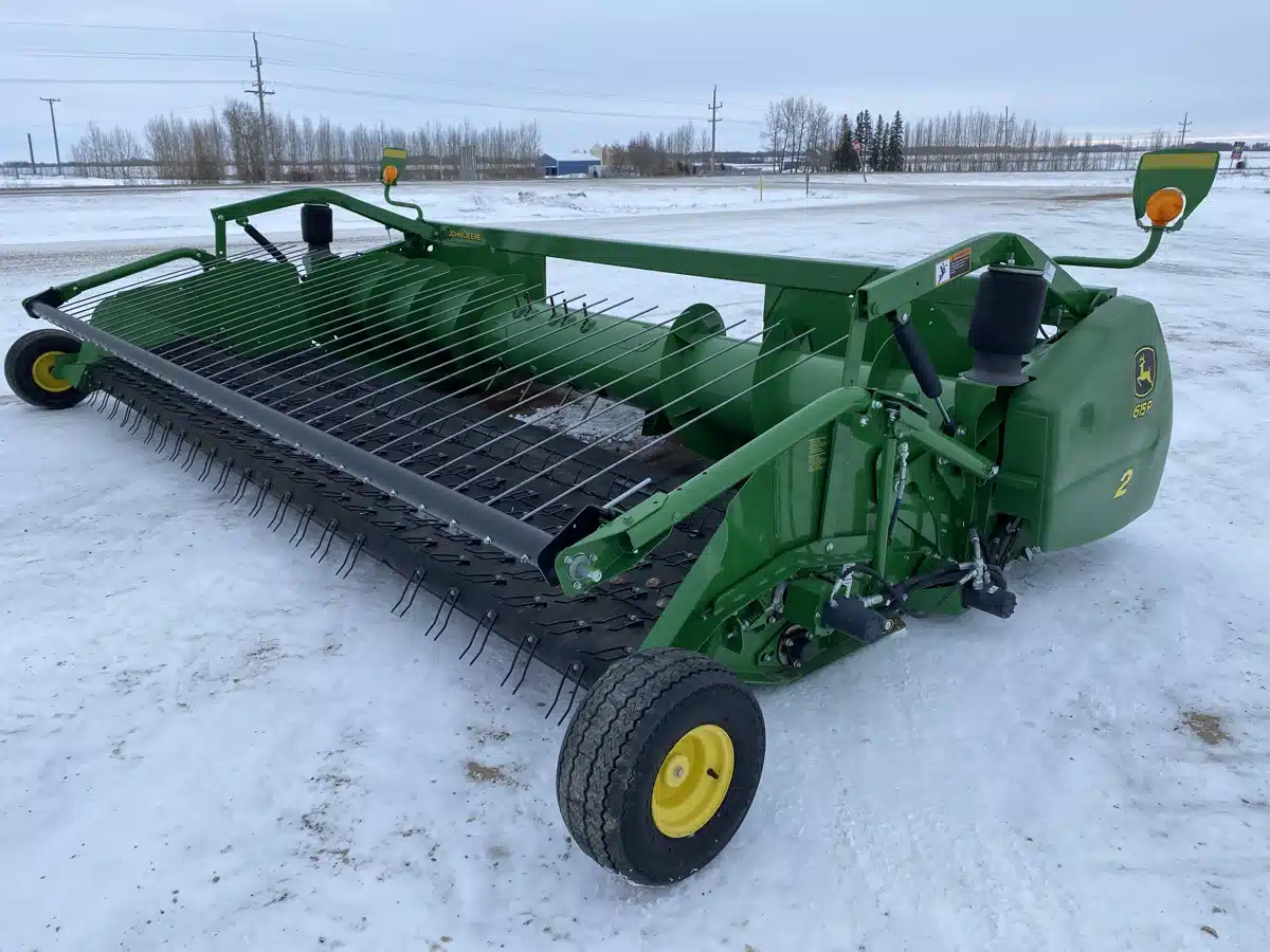 2018 John Deere 615P Header - Draper