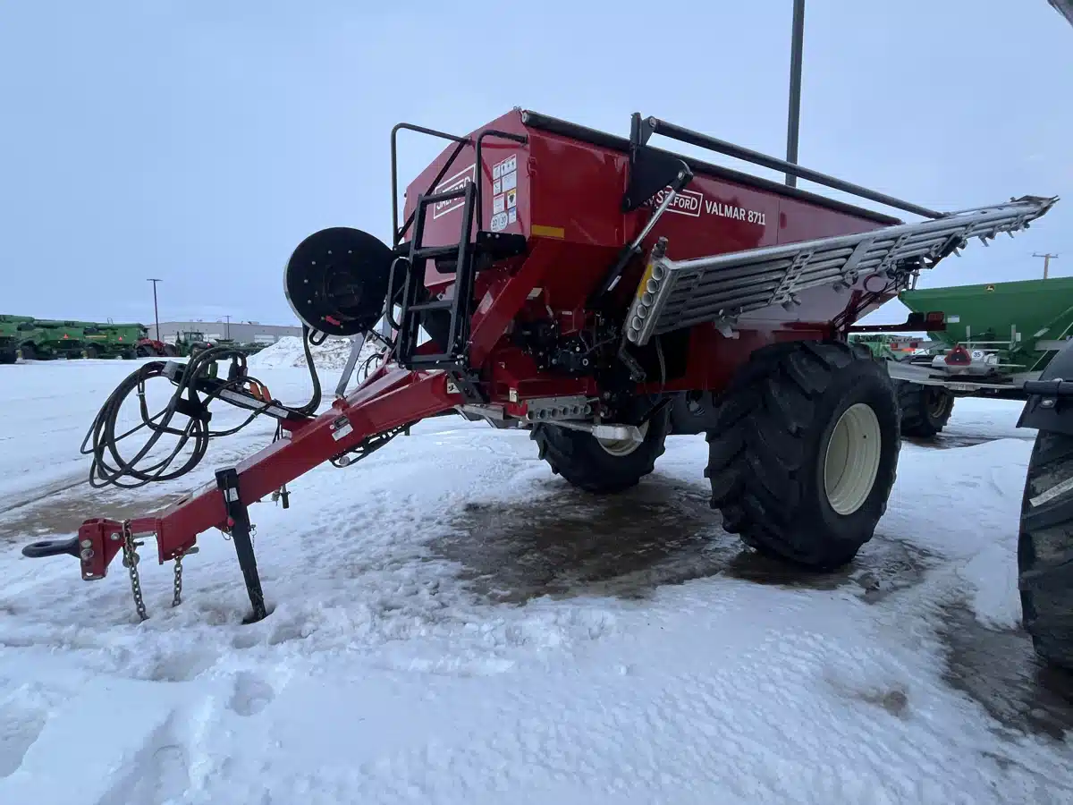 2024 Salford VALMAR 8711 Spreader - Fertilizer
