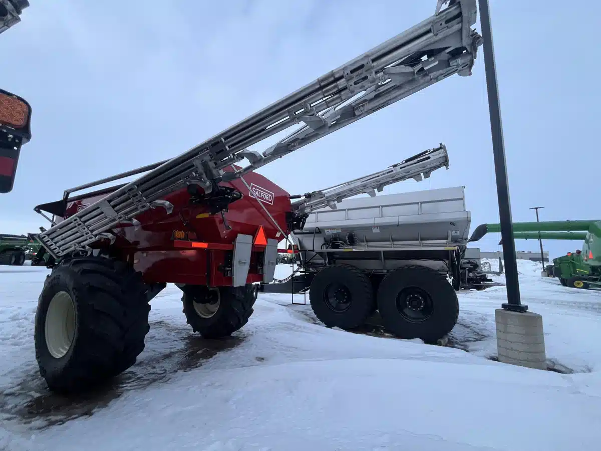 Gallery image 2 for 2024 Salford VALMAR 8711 Spreader - Fertilizer