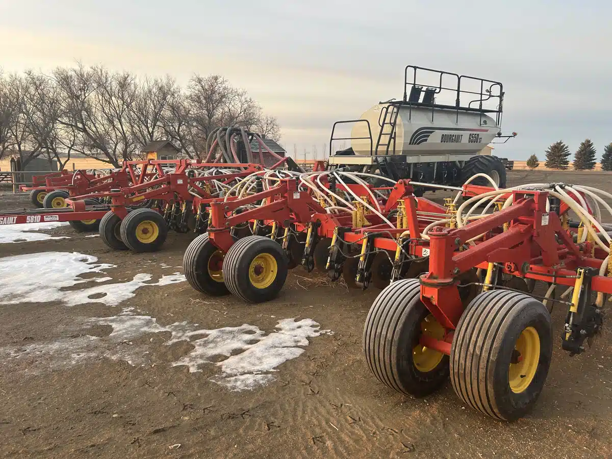 Gallery image 1 for 2011 Bourgault 5810 Air Drill