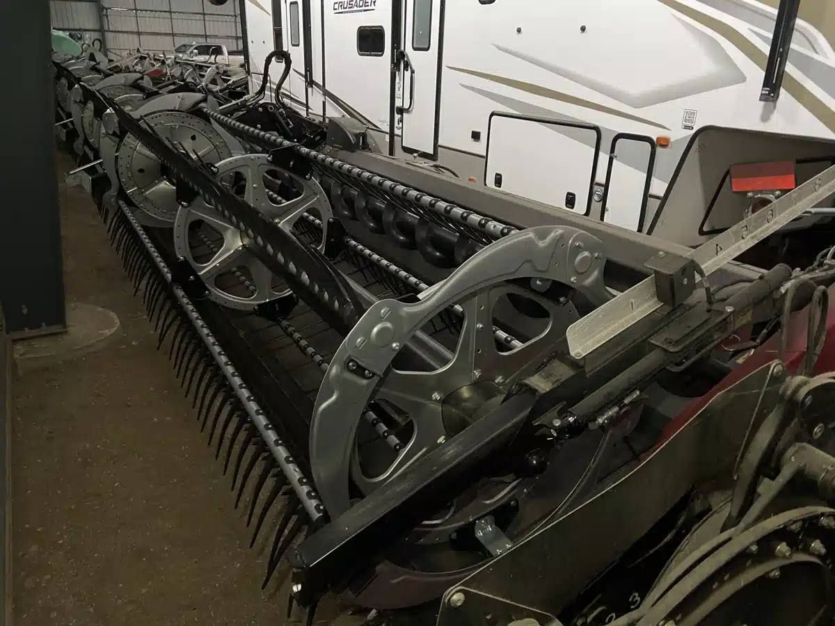 Gallery image 1 for 2023 MacDon FD240 Header - Flex Draper