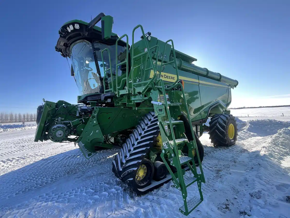 Gallery image 1 for 2022 John Deere X9 1100 Combine