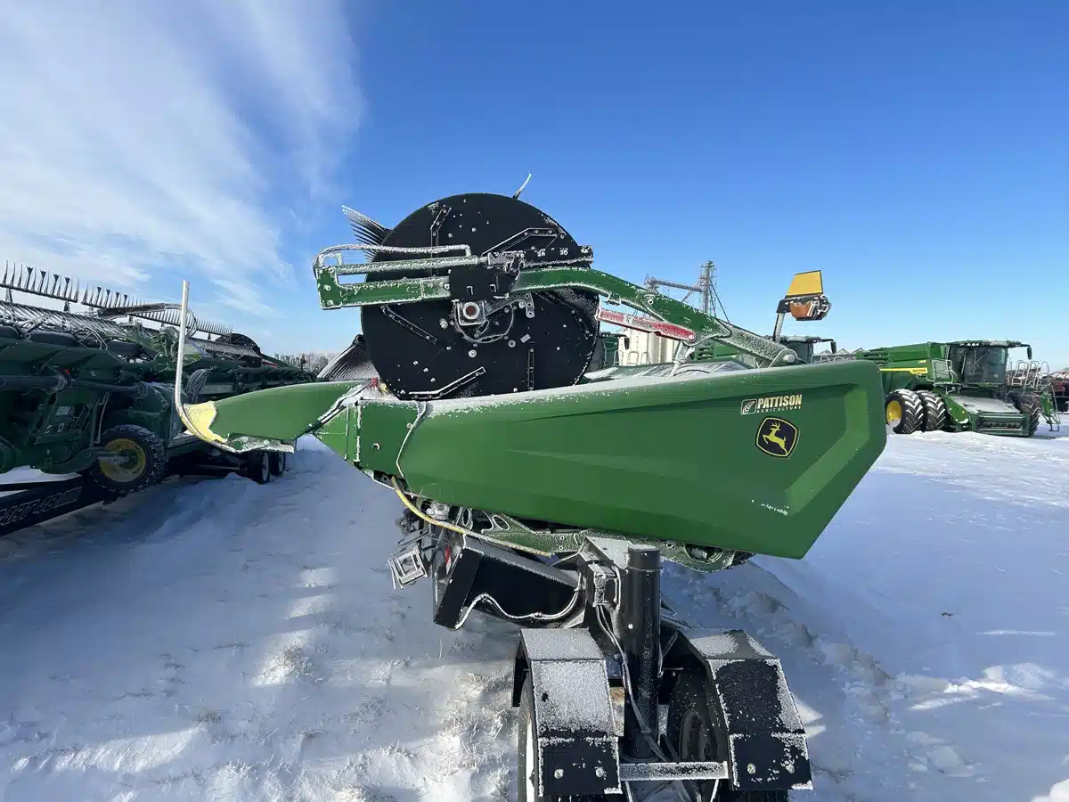 Gallery image 2 for 2024 John Deere HD50R Header - Draper