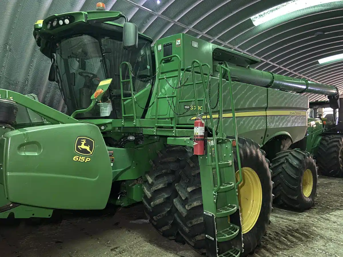 2018 John Deere S780 Combine