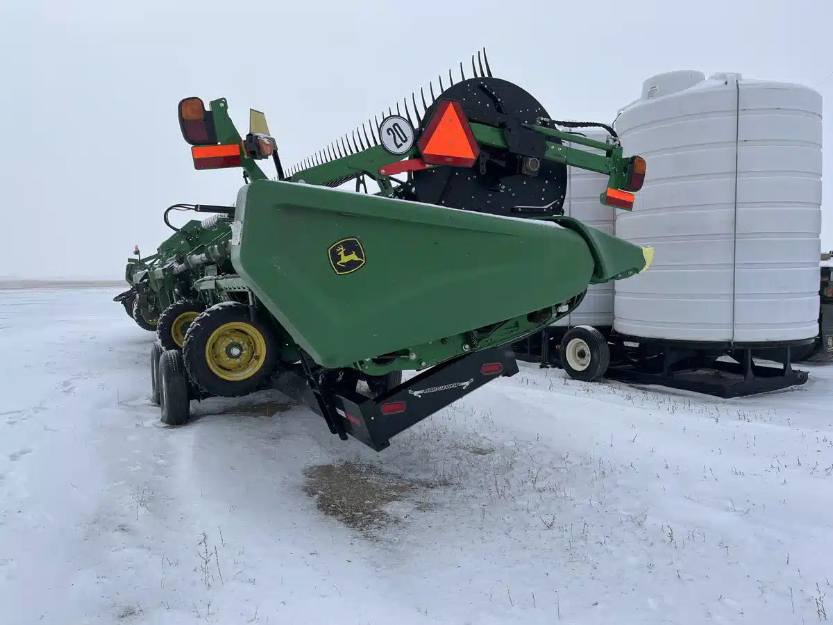 Gallery image 2 for 2022 John Deere HD45F Header - Flex Draper
