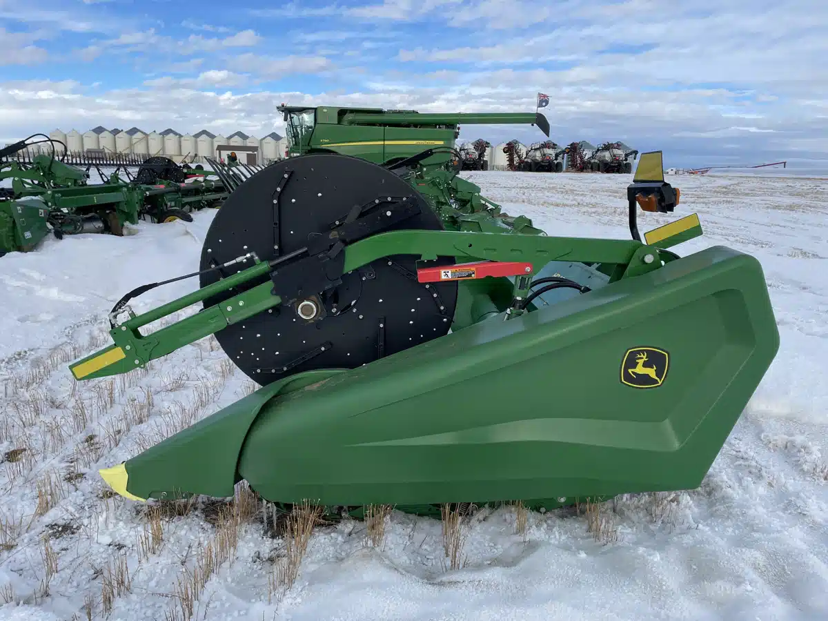 Gallery image 2 for 2022 John Deere HD45F Header - Flex Draper