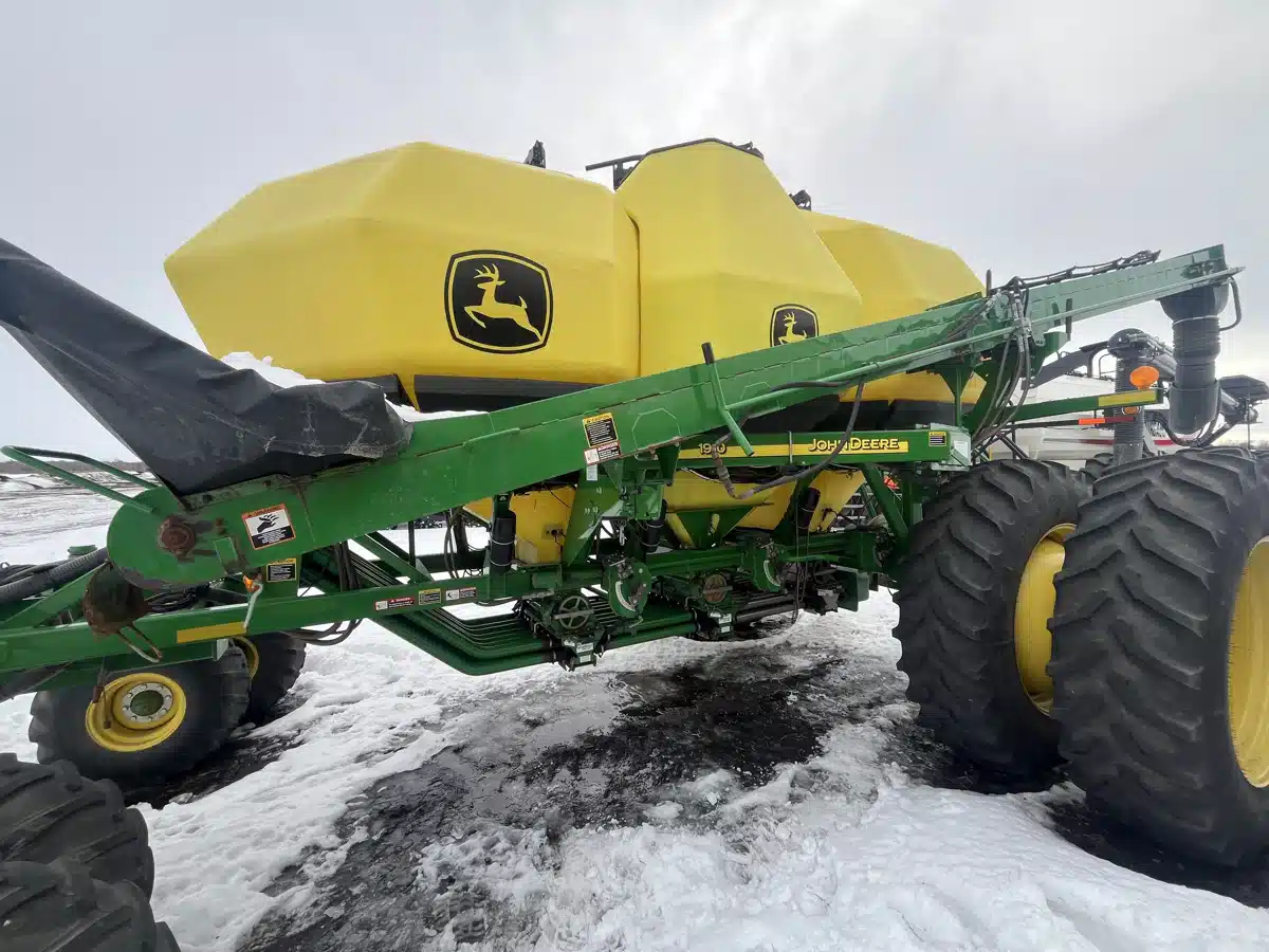 Gallery image 2 for 2012 John Deere 1910 Air Drill