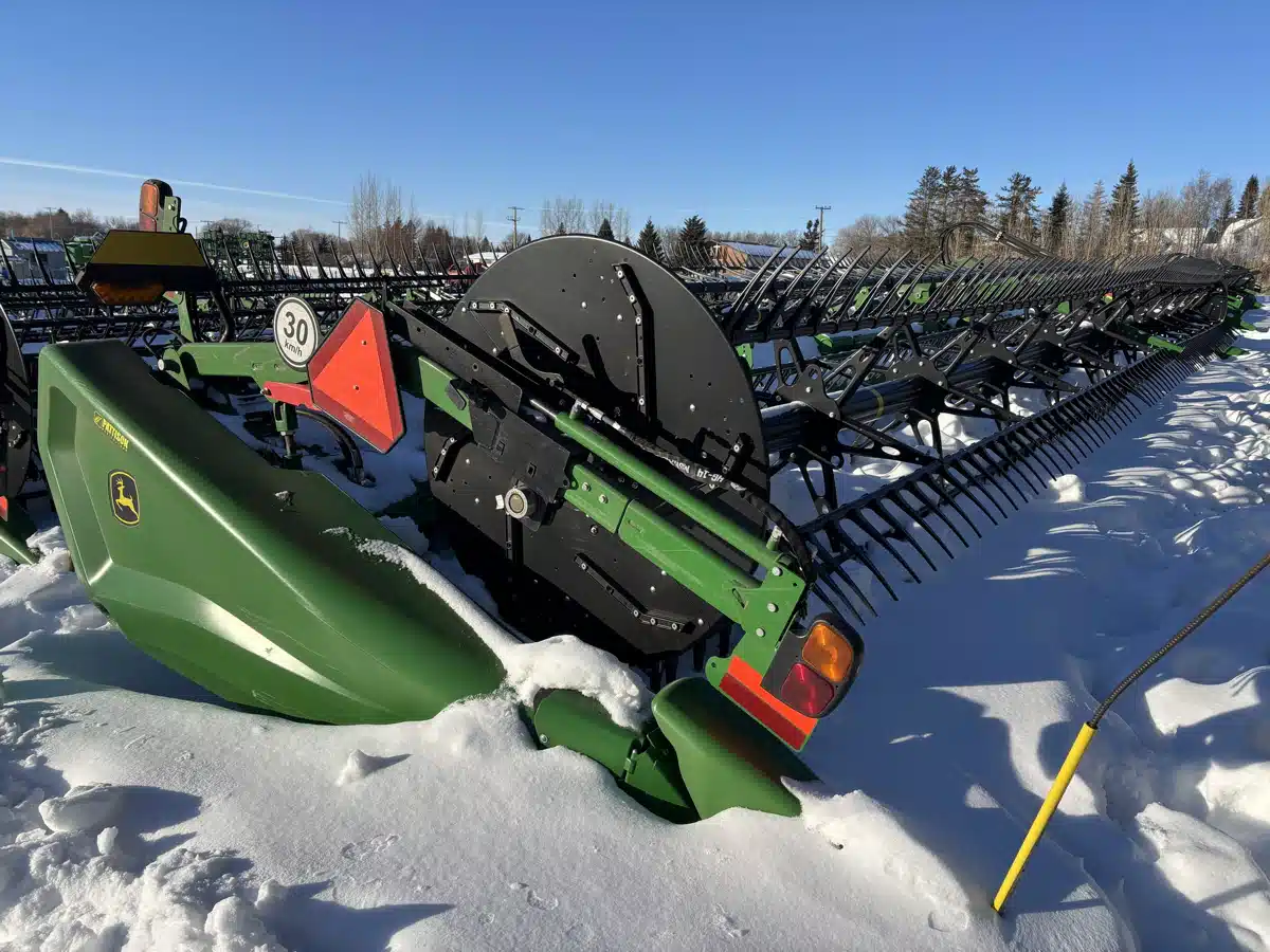 Photo de la Galerie 1 pour 2025 John Deere HD45R Nez - Toile/Tapis