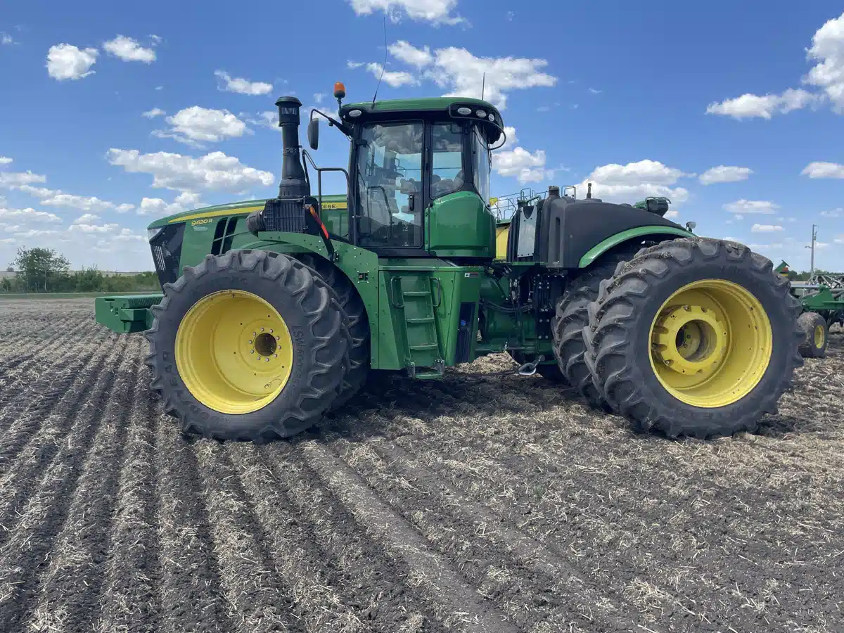 Gallery image 2 for 2017 John Deere 9620R Tractor
