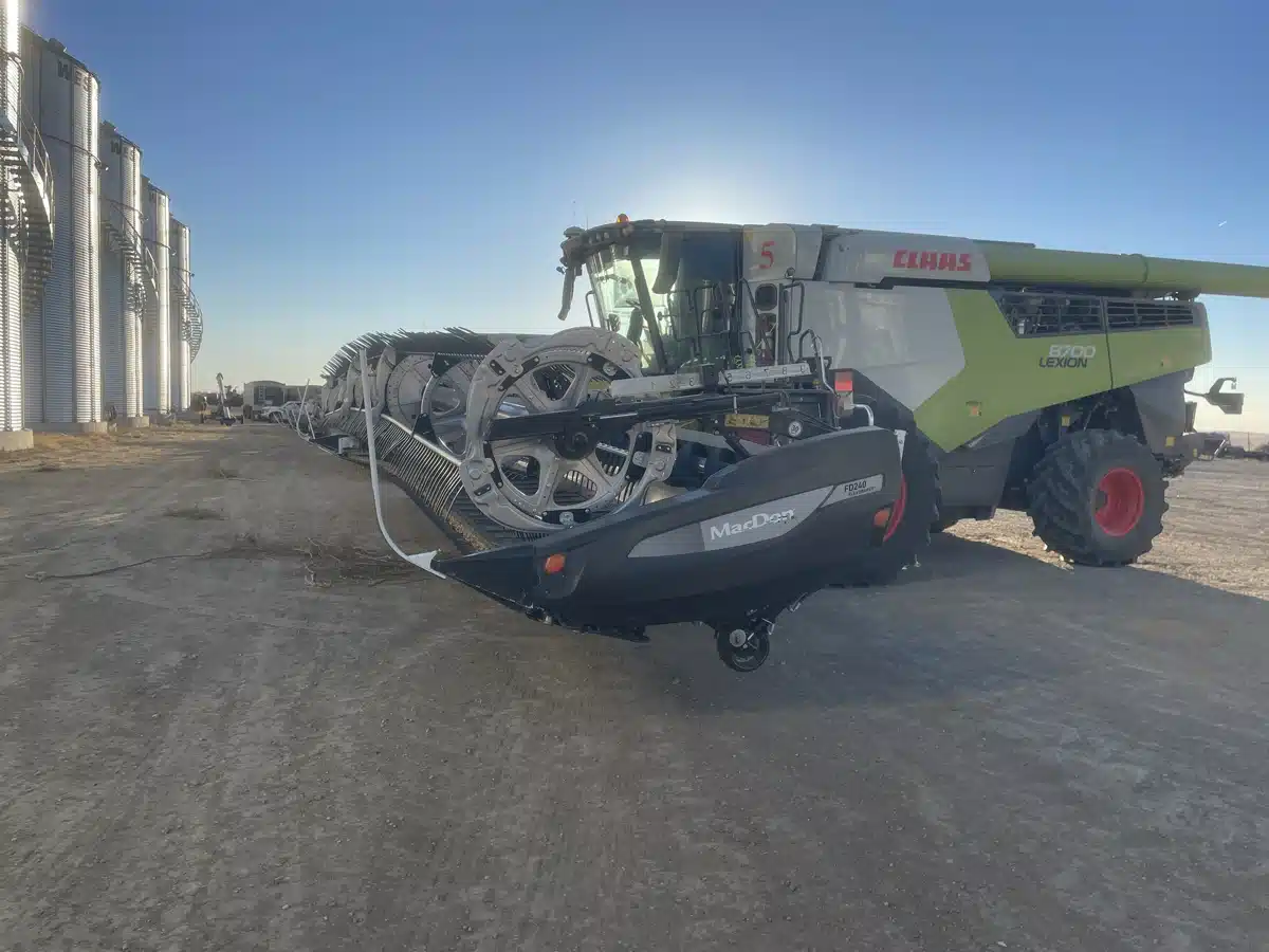 Gallery image 2 for 2023 MacDon FD240 Header - Flex Draper