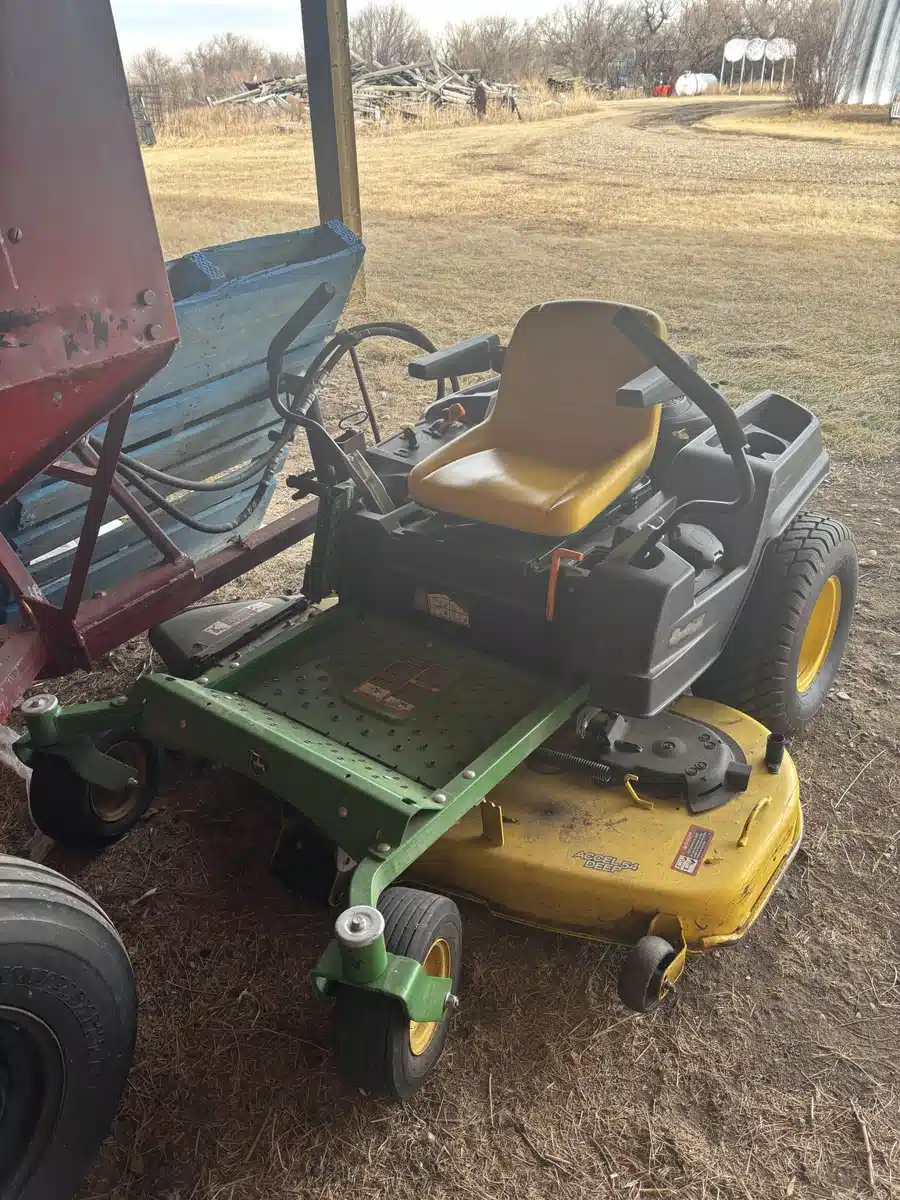 2016 John Deere Z525E Mower - Zero Turn