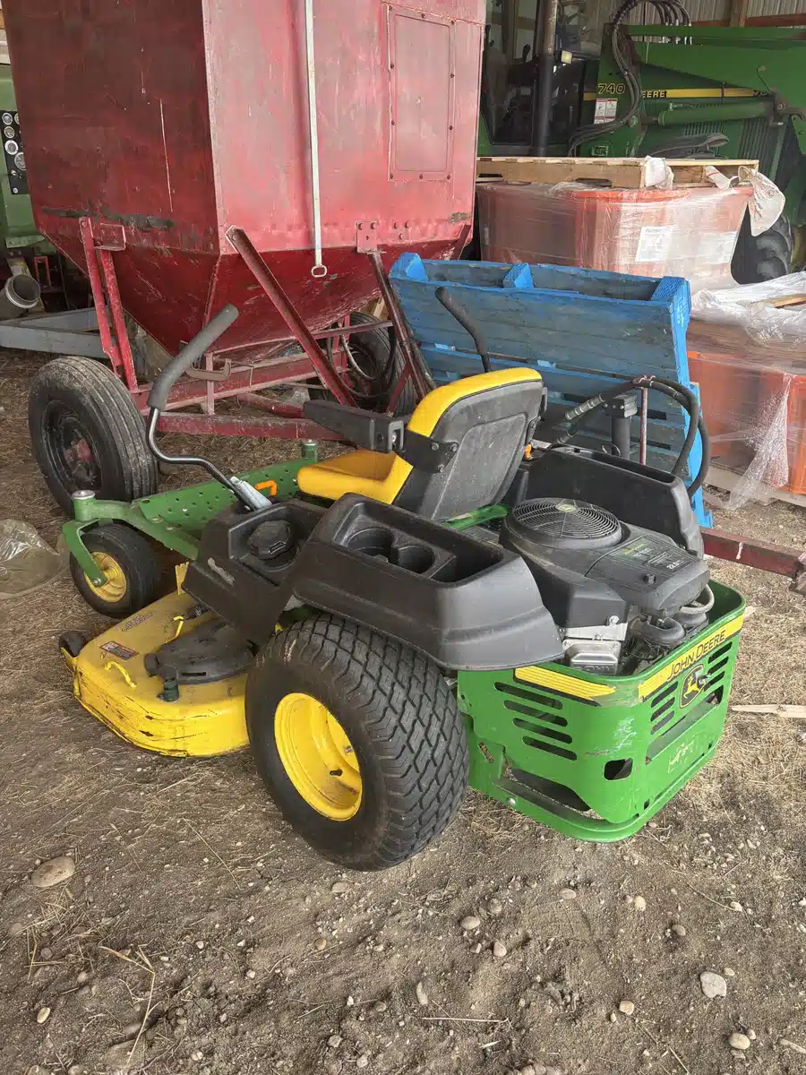 Gallery image 2 for 2016 John Deere Z525E Mower - Zero Turn